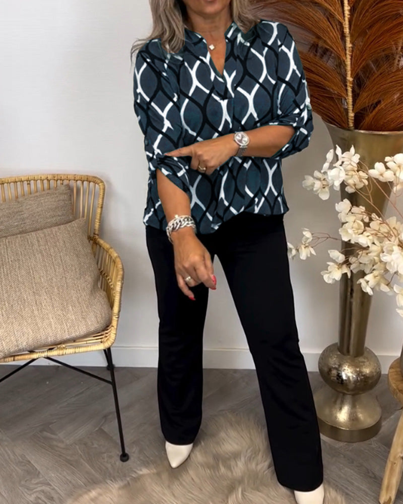 Claudia | Blouse with Modern Print