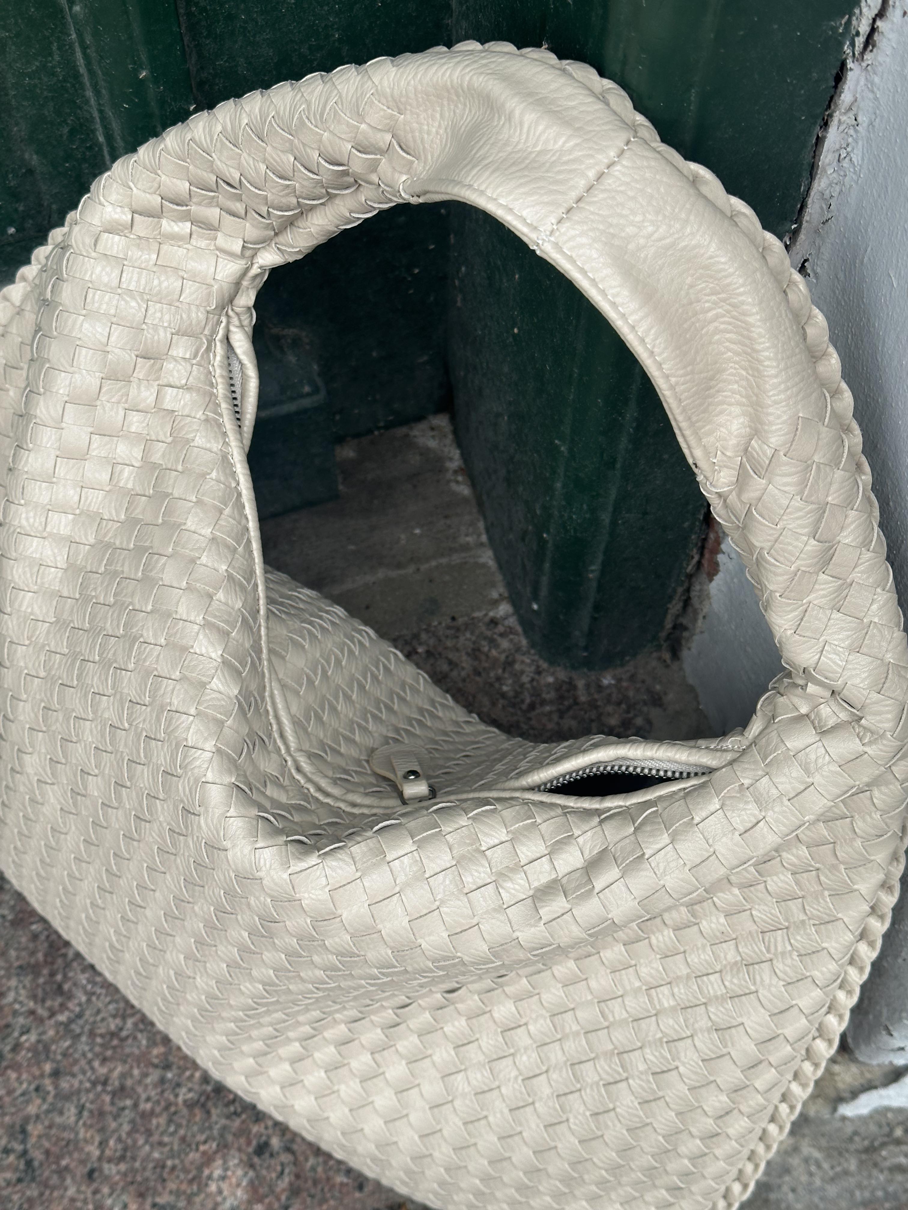 Musthave Bag - Light Beige