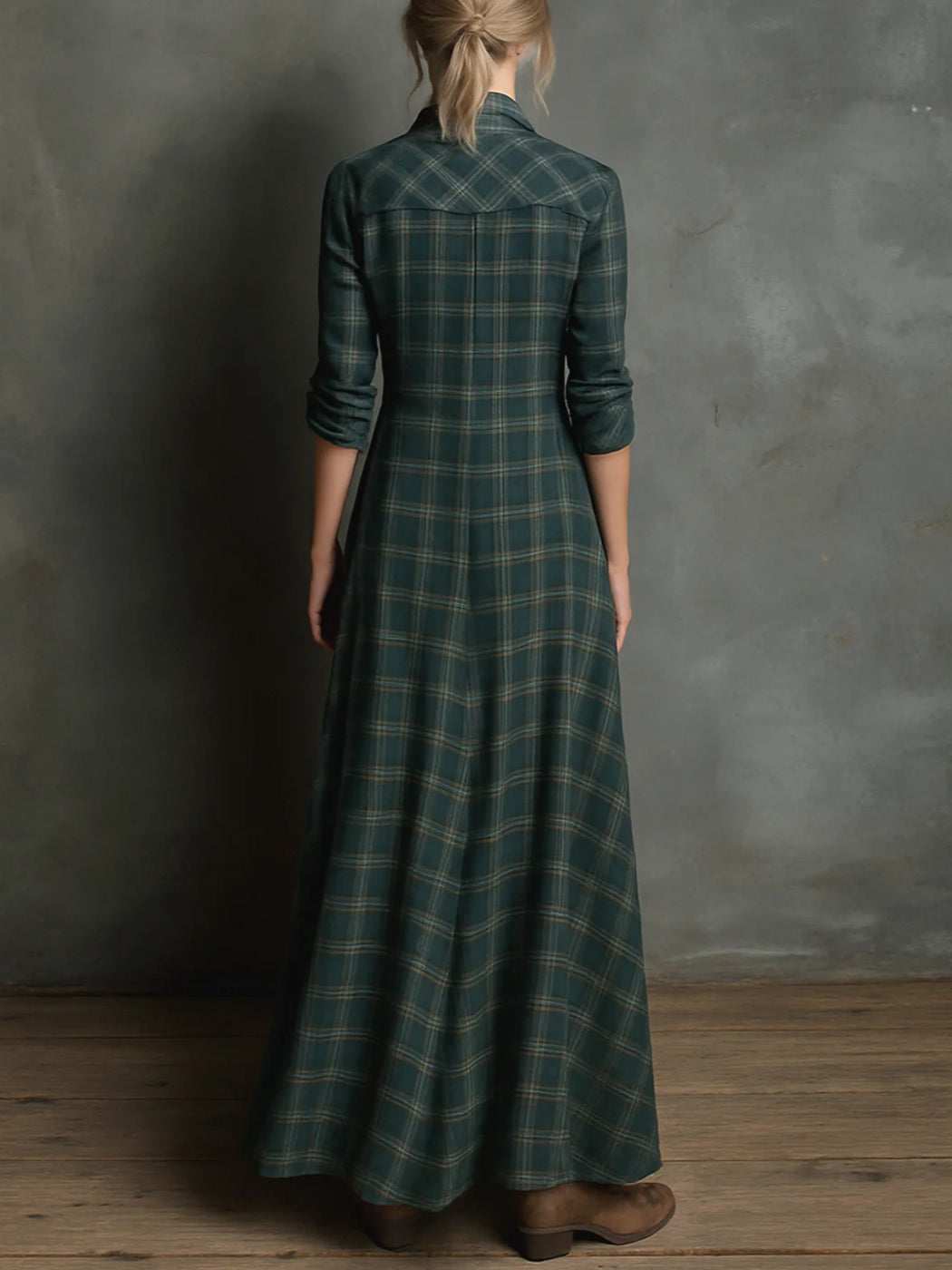 Mary | Long green checkered Dress