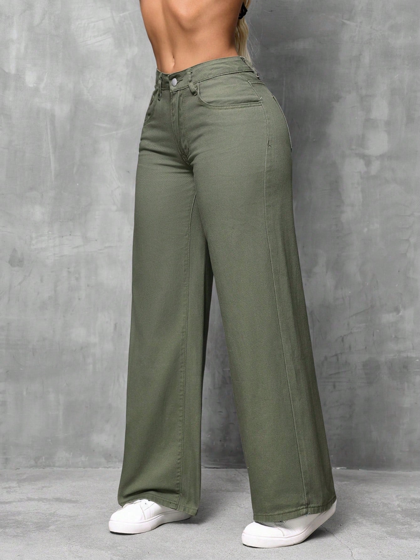 Elouise | Wide Jeans with Slanted Pockets