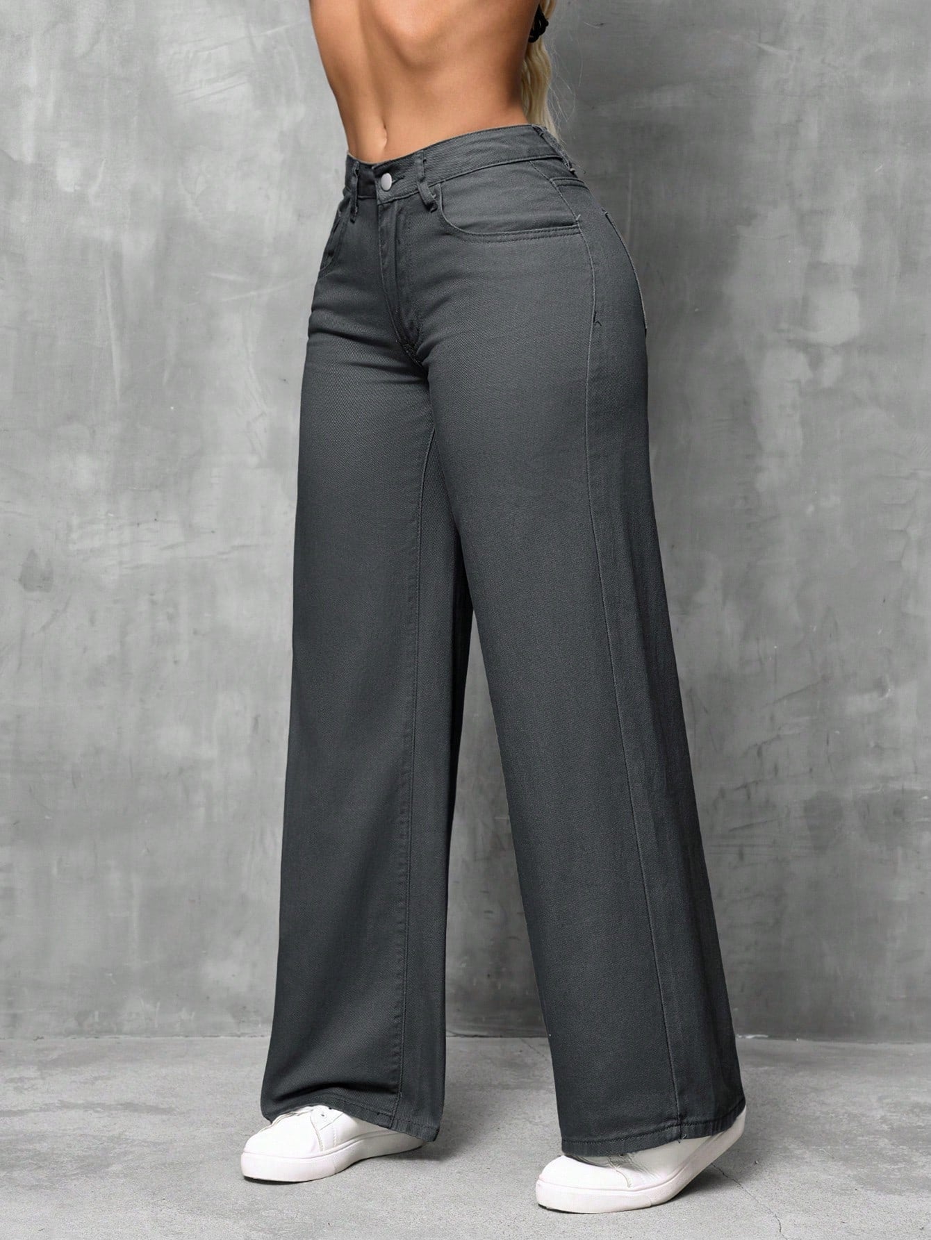 Elouise | Wide Jeans with Slanted Pockets