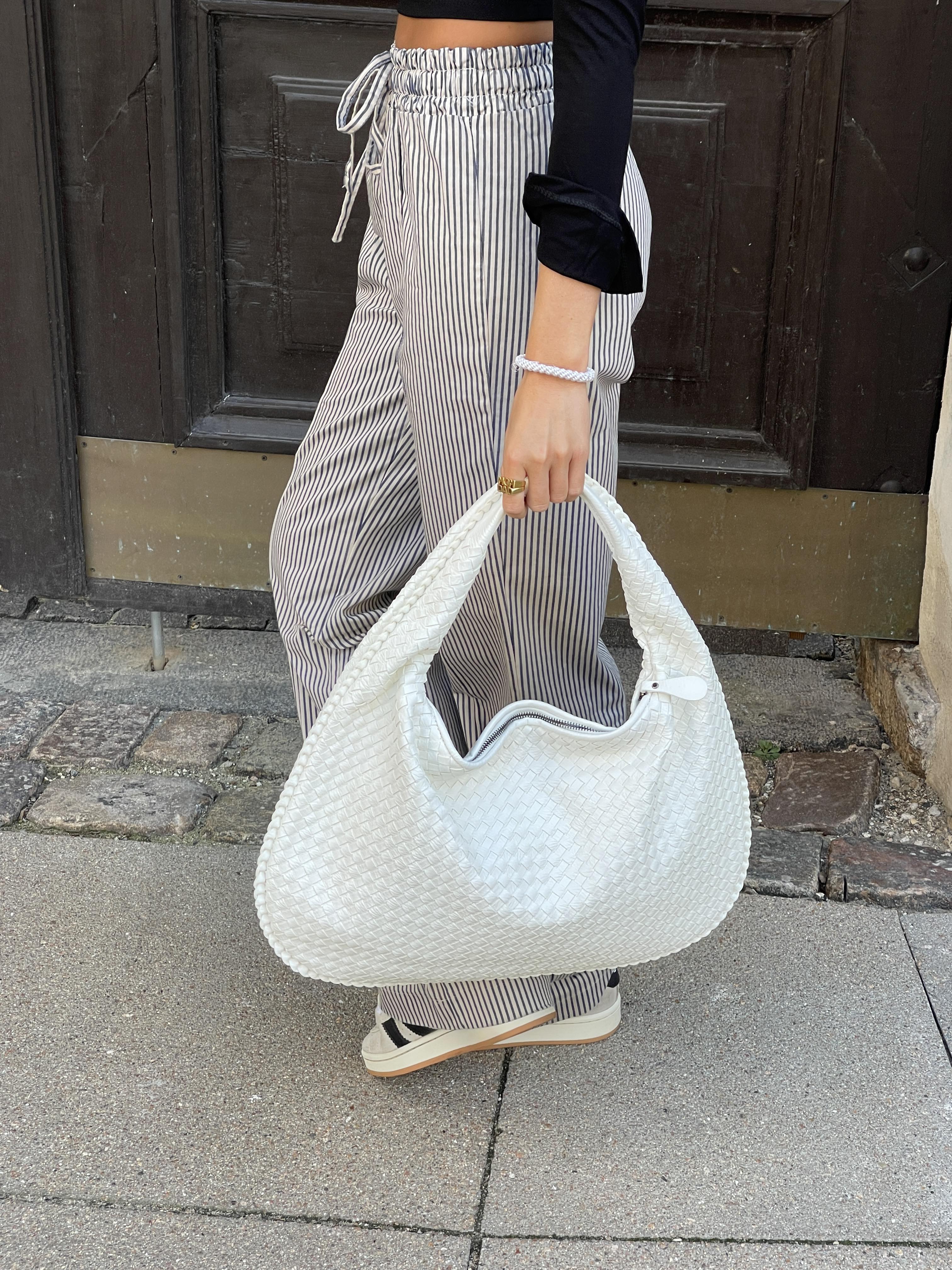 Musthave Bag - White