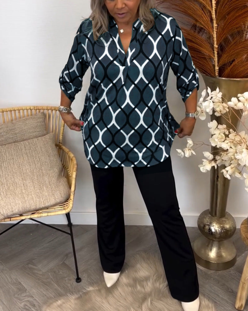 Claudia | Blouse with Modern Print