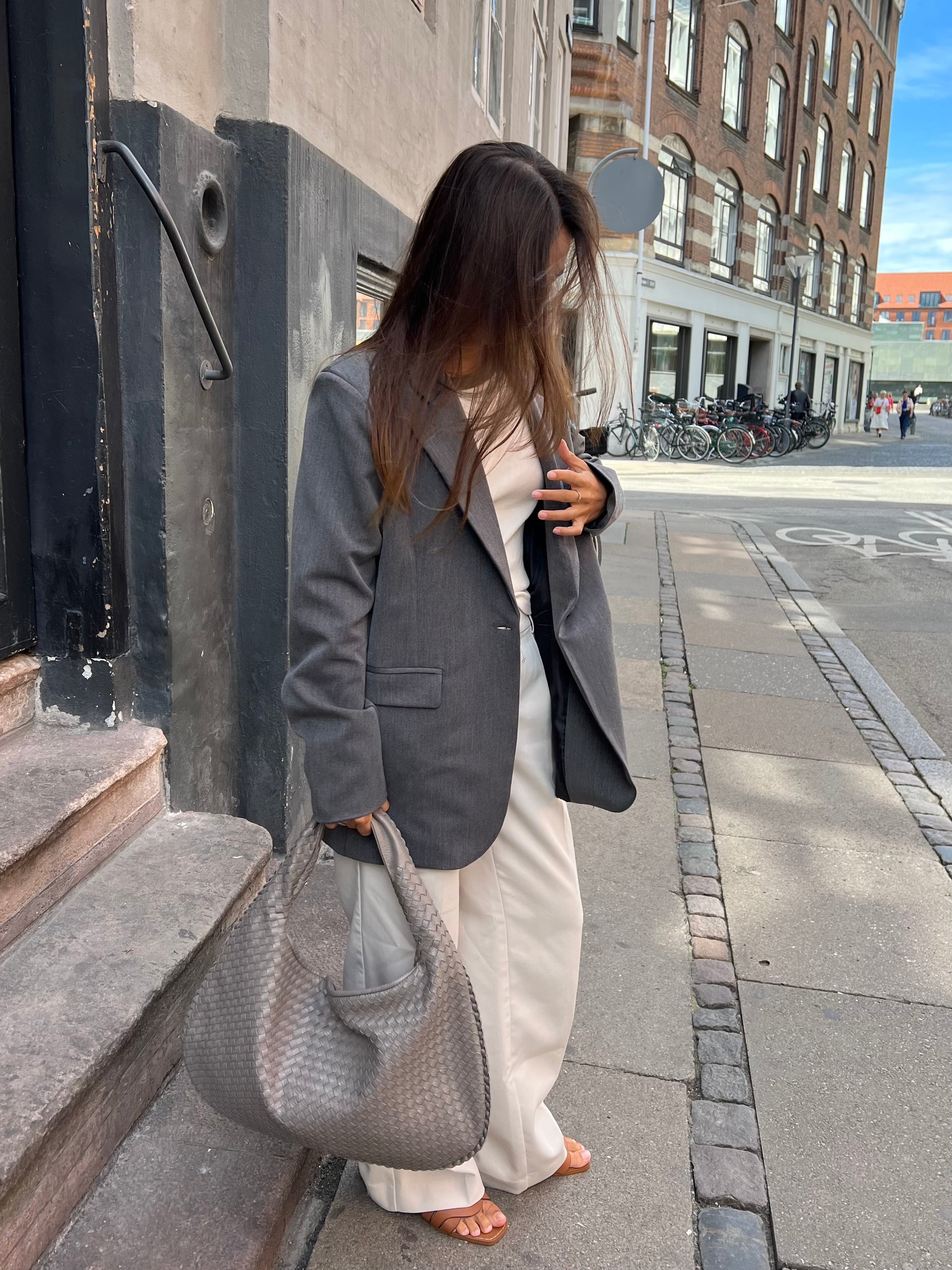 Musthave Bag - Light Grey