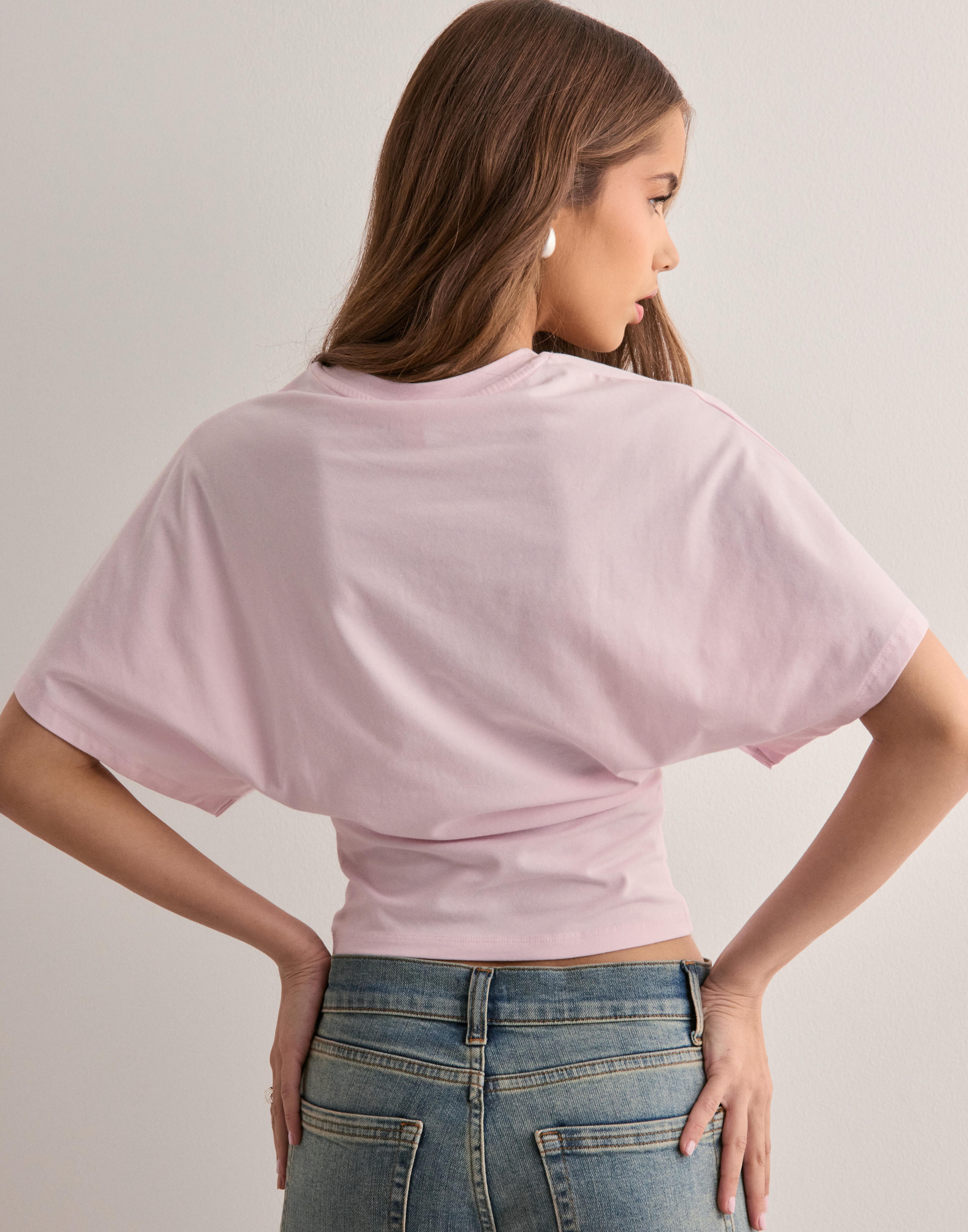 Annabelle | Wide Sleeve Icon T-Shirt