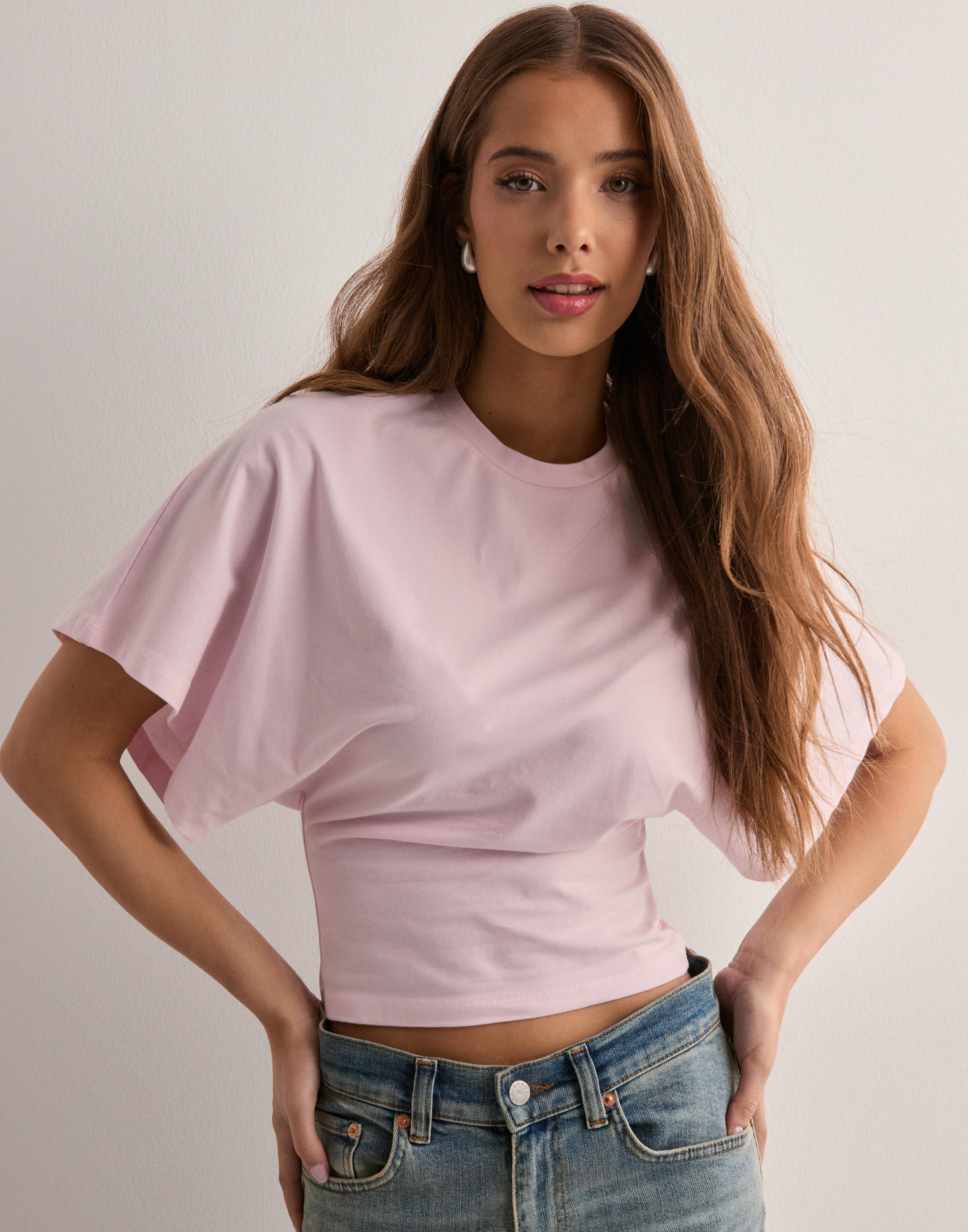 Annabelle | Wide Sleeve Icon T-Shirt